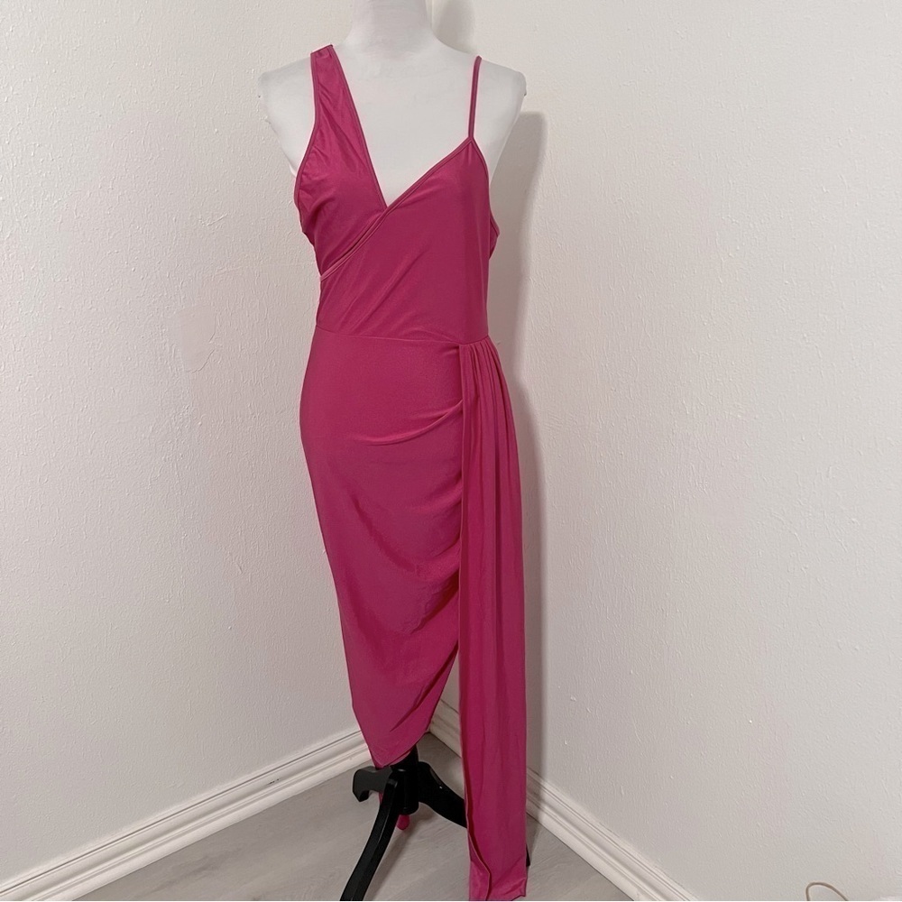 Women’s V-Neck Size Large Magenta Draped Bodycon Ruched Satin Cami Dress NWT